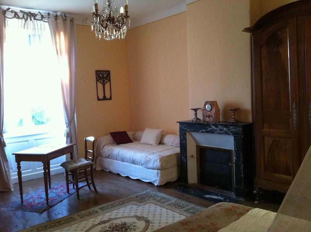 Le Clos de La Muse Saint-Junien Habitación foto